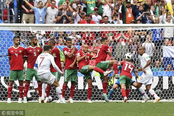 配音演員童自榮:盼望中國男足能再進(jìn)世界杯